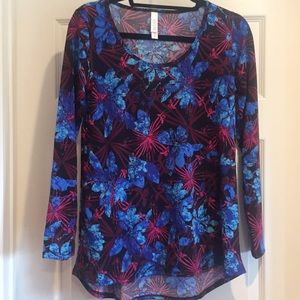 LuLaRoe Lynnae top